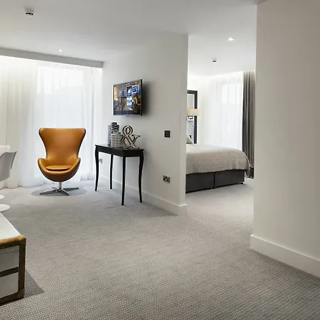 Hotel The Address At 1